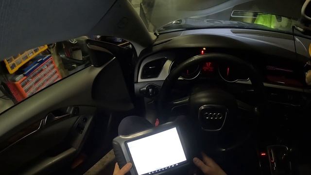 Увал блока комфорта AUDI оживление после неудачного пр?