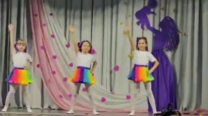 Танец «Все мамы любят танцевать»