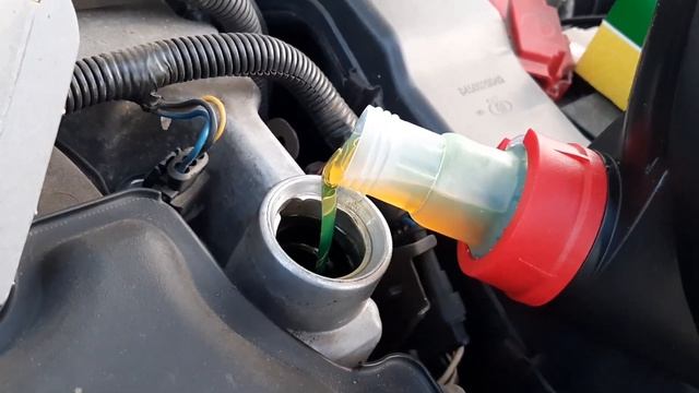 ИМПОРТОЗАМЕЩЕНИЕ ЗАМЕНА МАСЛА в ДВИГАТЕЛЕ ЛАДА ЛАРГУ? смотреть онлайн