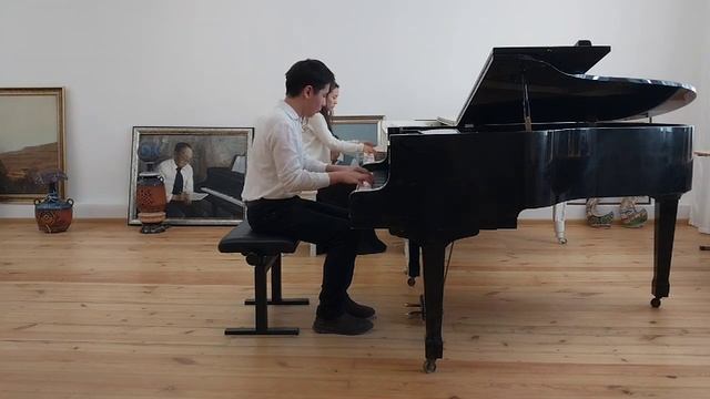 И.Штраус Полька "Трик-Трак" исп. Дуэт: Бекмаматов И.-Мар? смотреть онлайн