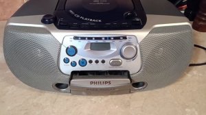 Магнитола PHILIPS az1226 с CD и MP3
