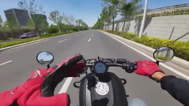 Qjmotor SRV 600 обзор и разгон смотреть онлайн