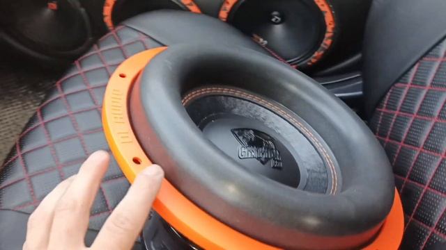 Сабвуфер Gryphon Pro 12 V.3 обзор+ прослушка+ флекс смотреть онлайн