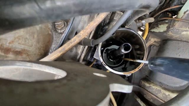 ЗАМЕНА МАСЛА НА ВОЛГЕ / КАК МЕНЯТЬ МАСЛО НА ЗМЗ 402 смотреть онлайн