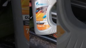 Lada Niva Travel & Заменили моторное масло и в КПП при пробеге