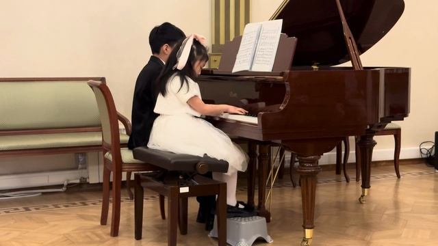 П.И. Чайковский Танец феи драже P.I. Tchaikovsky Dance of the Sugar Plum смотреть онлайн