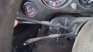 Что находится на приборной панеле Нивы