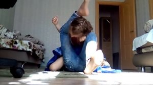 Челлендж Не своими  ногами            смешное видео.