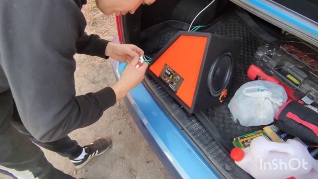 Активный сабвуфер DL Audio Piranha 8A в Chevrolet Lacetti