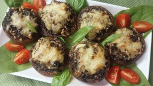 Грибы фаршированные со Шпинатом и Сыром!Сочные, ароматные, они просто таю!