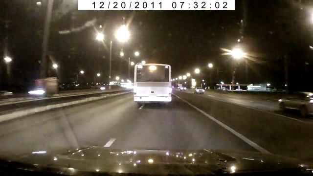 Видеорегистратор HD DVR-027, ночь, трасса, -0.7 EV смотреть онлайн