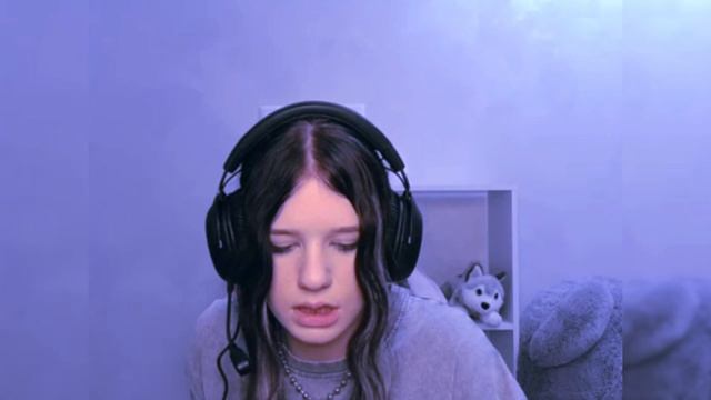 УЛЬЯНА ПРО ЖМЖ, ПАПИЧ ЗАСТАВЛЯЛ ЕЁ ПОДРУГУ СПАТЬ С НИМ?