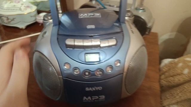 музыкальный центр бумбокс магнитола sanyo смотреть онлайн