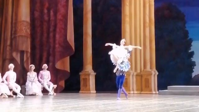 Полина Марушина, Илья Горбунов, адажио Флорины и голуб смотреть онлайн