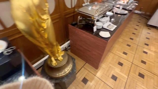 Обзор лучшего завтрака России в отеле МЕТРОПОЛЬ (Моск смотреть онлайн