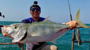 24 ЧАСА В ОТКРЫТОМ МОРЕ. Едим только то, что ловим! Рыбалка в Таиланде Ч.3.