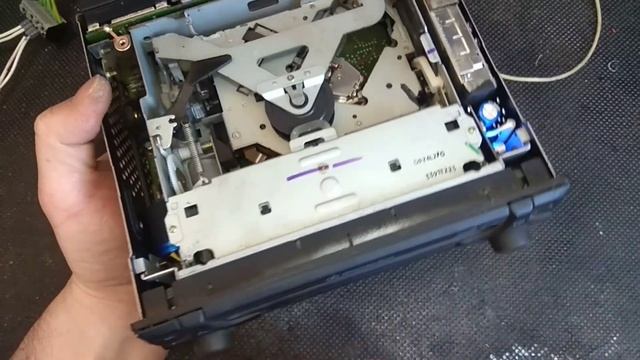 Как я установил блютуз вместо АМ в магнитолу Mercedes Benz au смотреть онлайн