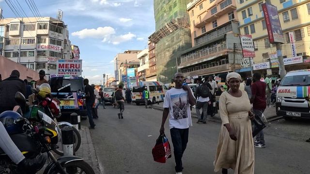 ПАРК УХУРУ НАЙРОБИ / КАК ДОБРАЛСЯ С ЦЕНТРА на КЕНИЙСКИХ АВТОБУСАХ / РЕАКЦИЯ АНН смотреть онлайн