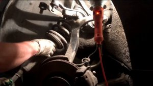 Замена верхних рычагов передней подвески AUDI A4 B6