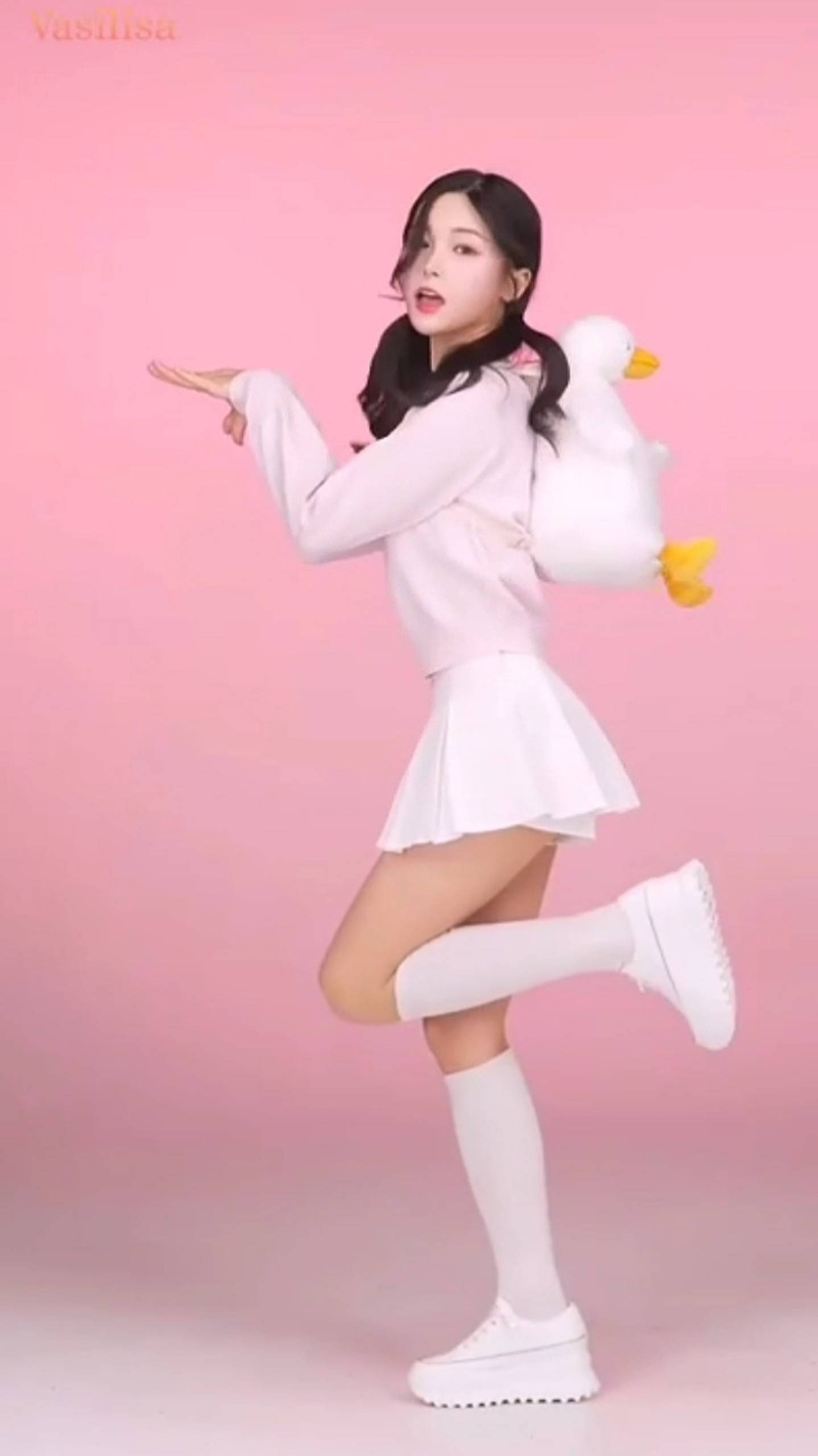 Японочка 🥰 Танец девушки 💐 смотреть онлайн