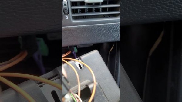 распиновка штатной магнитолы вольво хс90 2003 год