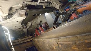 Замена нижнего рычага подвески Airtrek, Outlander Mitsubishi