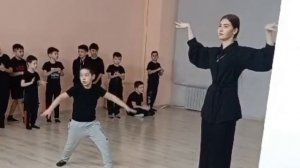 Танцую лезгинку! Лезгинка танец.