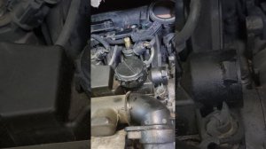 Замена воздушного фильтра Пежо 3008