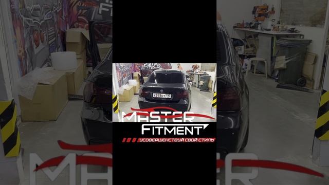 Диффузор BMW е90 со стоп сигналом черный смотреть онлайн