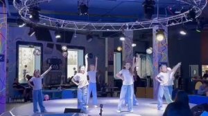 Песня "За мечтой"