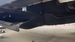 Пороги на Geely Atlas Pro установка