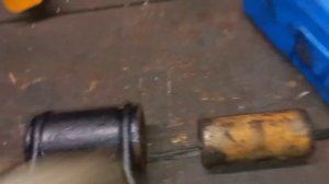 SHACMAN  X 3000  замена Ресорний палец и Серьга передней ресс