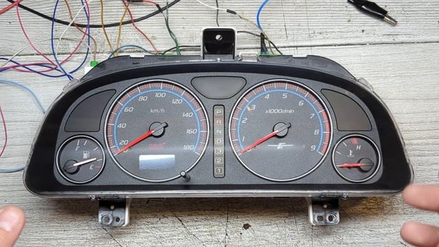 Subaru Forester SF5 Пересвет панели приборов