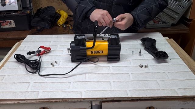 Обзор двухпоршневого компрессора Denzel AC-75 смотреть онлайн