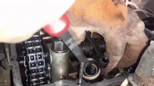 замена маслосъемных колпачков москвич 2141