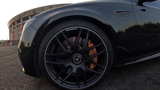 Реальный обзор Mercedes от владельца двух E63s AMG. Заруба с NIS