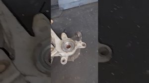 HYUNDAI ELANTRA РЫЧАГИ НИЖНИЕ ПЕРЕД АМОРТИЗАТОРЫ ДЕМОНТАЖ ЗА