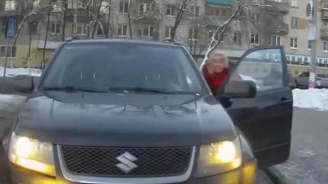 Приколы на дорогах видео Девушки смотреть онлайн