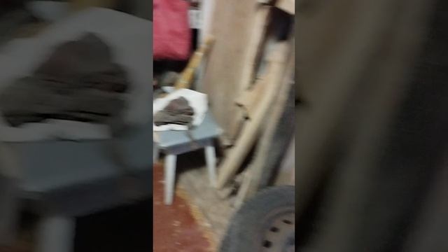 На даче.Подготовка зимней резины.Очистить диски от рж? смотреть онлайн