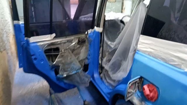 Граффити краска Arton, покраска машины Toyota bB смотреть онлайн