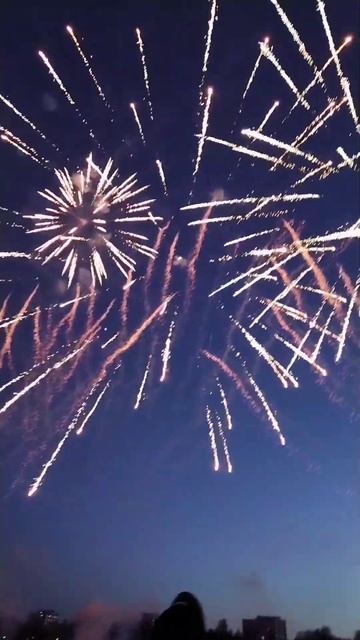 13 мая 2025 г. смотреть онлайн