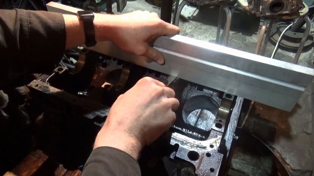 Закусило коленвал? Проверка коренных постелей коленв? смотреть онлайн