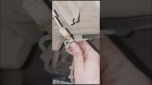 Нива Шевроле замена троса ручника