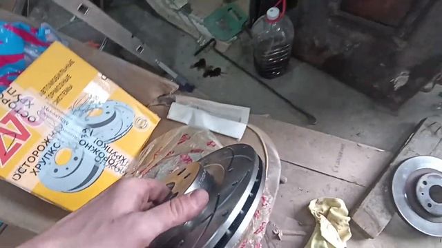 Спортивные тормозные диски на Ладу. Пробег 37000км. смотреть онлайн
