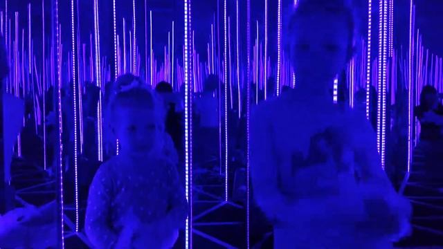 Алиса и Вика - развлечения смотреть онлайн