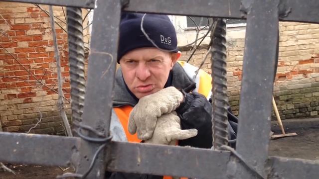 Тяжёлое видео !!!! Валера дворник ! смотреть онлайн