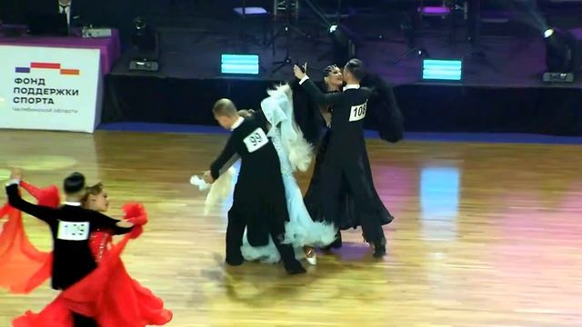 Бальные танцы Квикстеп/ Ballroom dancing #dancesport #reels #shorts #ballroo смотреть онлайн