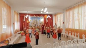 Танец с листьями «Проказница Осень» старшая группа
