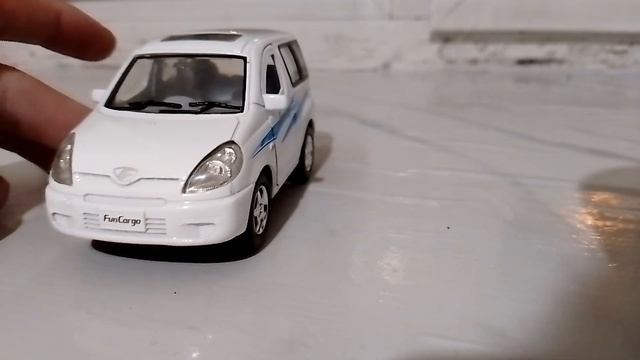 обзор на модель Toyota Funcargo 1/34