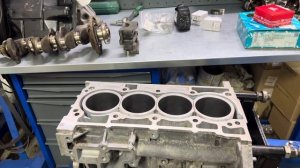 Ниссан MR20DE полный обзор ремонта двс .расточка блока в 0